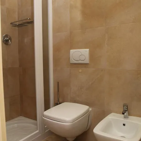 Parigi Hotell 3*