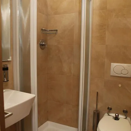 Parigi 3*