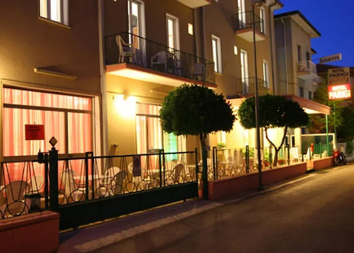 Hotel Parigi 3*