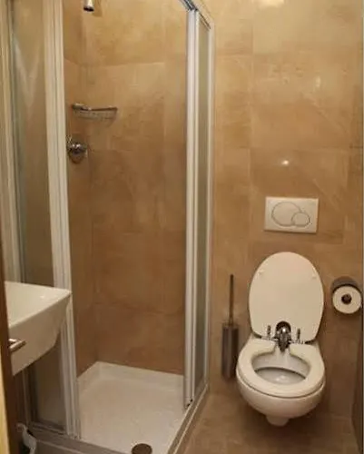Hotel Parigi 3*